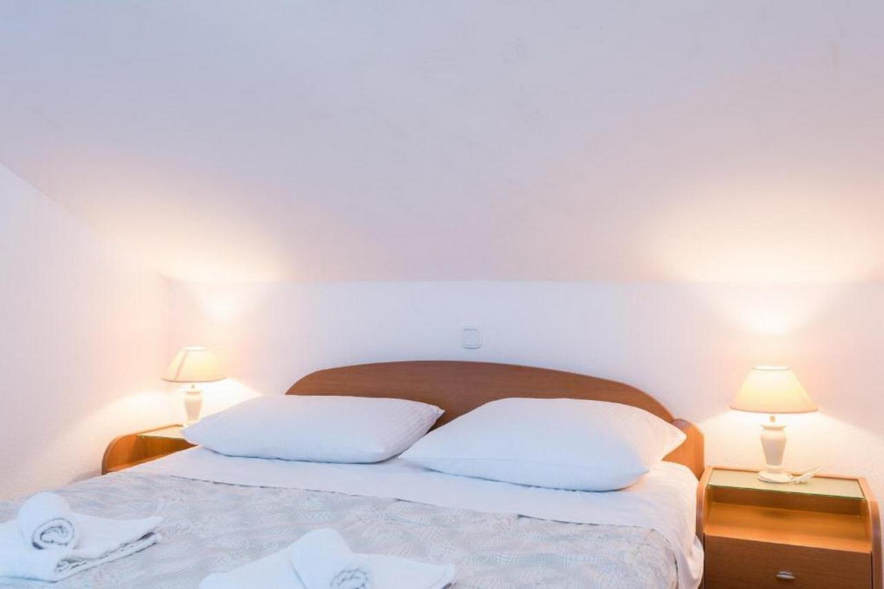 Apartments Maestral Оребич Екстер'єр фото