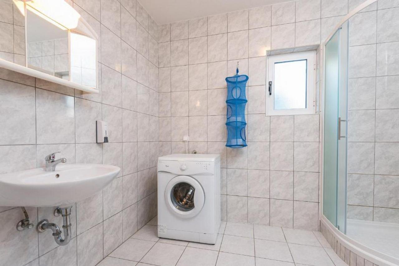 Apartments Maestral Оребич Екстер'єр фото